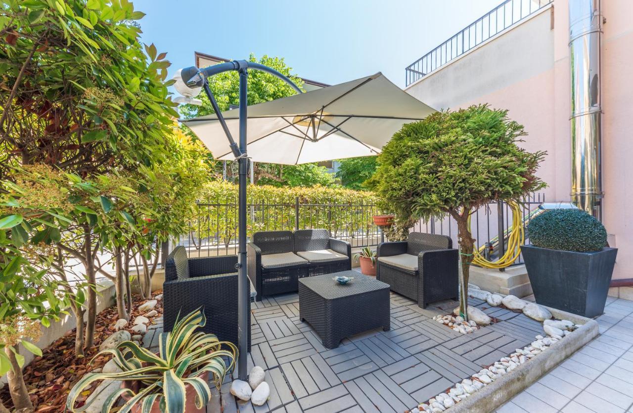 Residence Nobel Rimini Extérieur photo